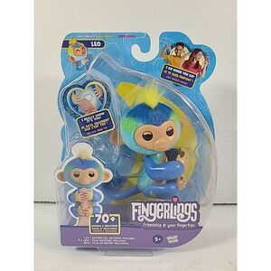 Fingerlings Interactive Toy Baby Monkey Leo 70+‎ Sounds & Reactions Blue/Green